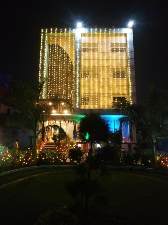 Varanasi Palace Zewnętrze zdjęcie