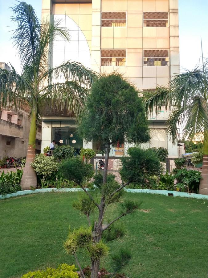 Varanasi Palace Zewnętrze zdjęcie