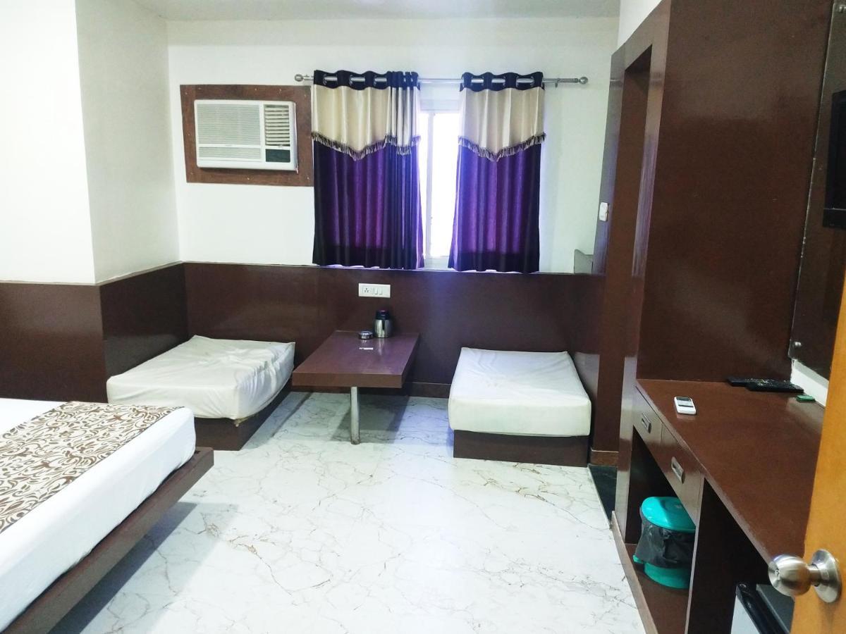 Varanasi Palace Zewnętrze zdjęcie