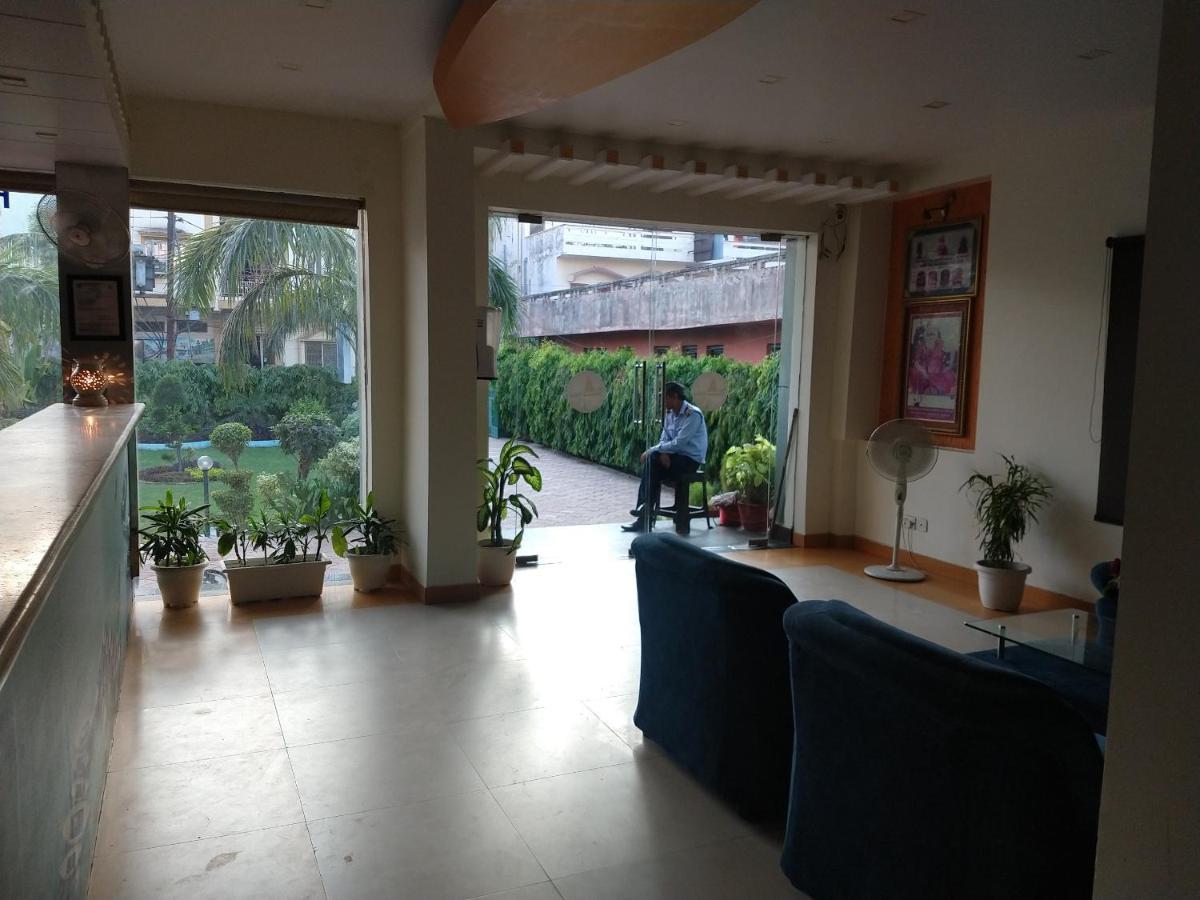 Varanasi Palace Zewnętrze zdjęcie