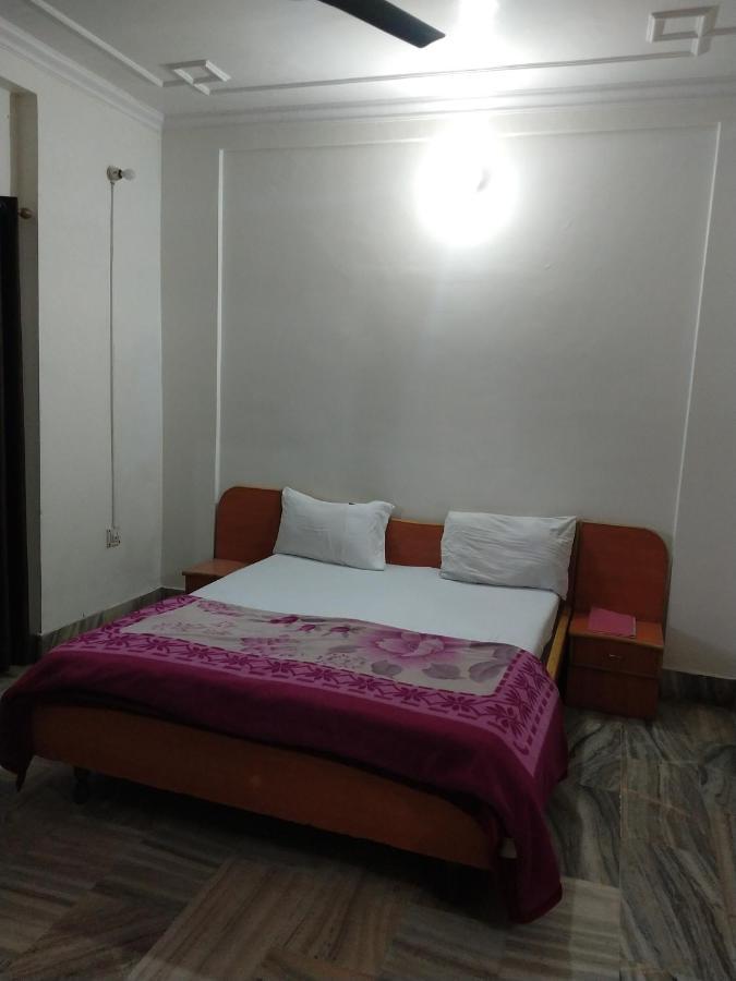 Varanasi Palace Zewnętrze zdjęcie